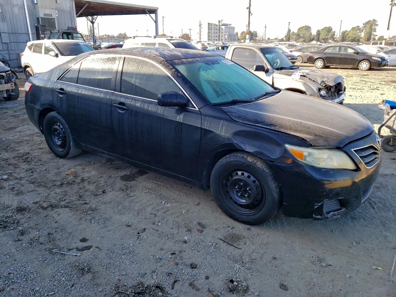 2010 TOYOTA CAMRY SE photo 4