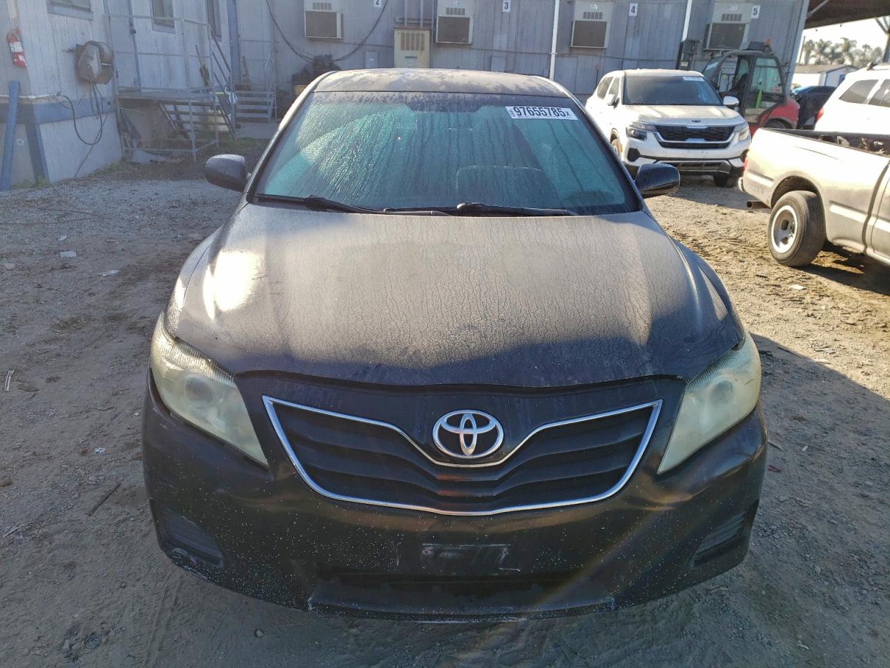 2010 TOYOTA CAMRY SE photo 5