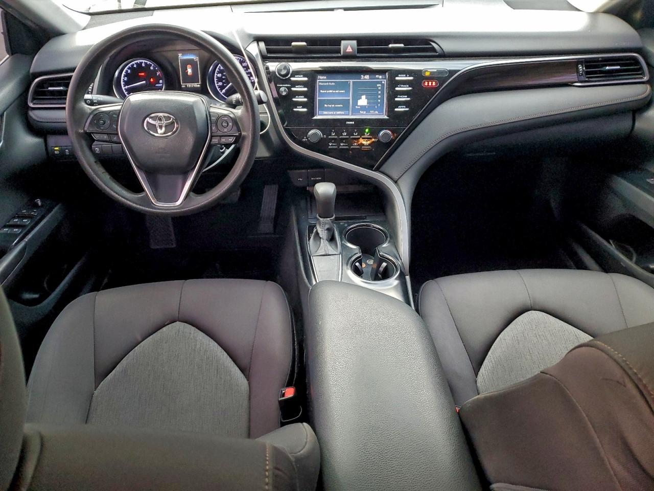2020 TOYOTA CAMRY LE photo 8