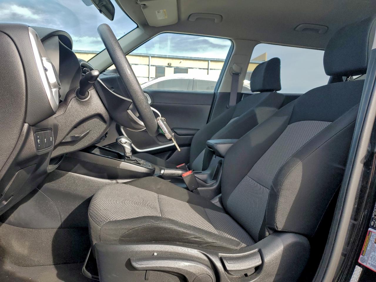 2020 KIA SOUL LX photo 13