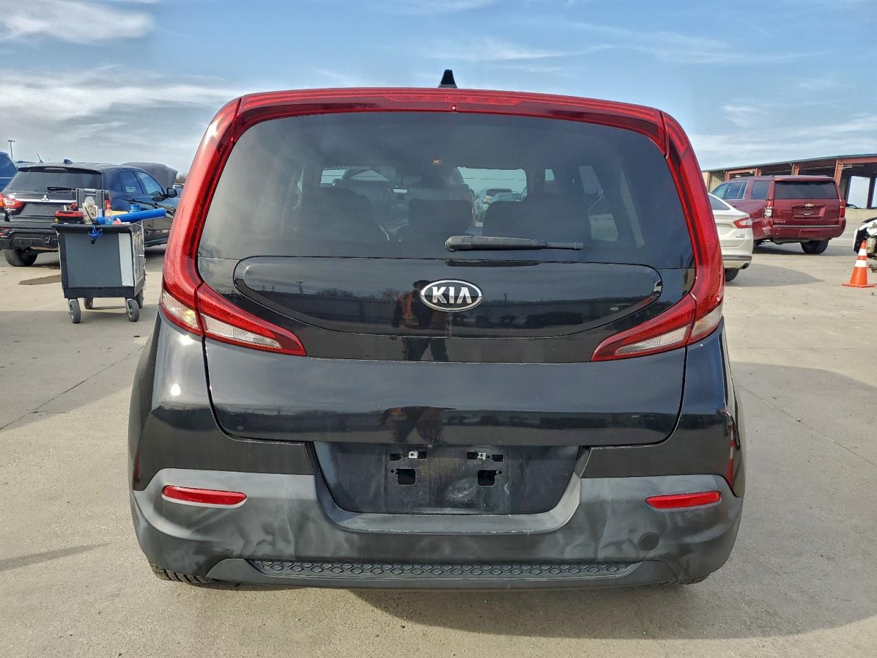 2020 KIA SOUL LX photo 11