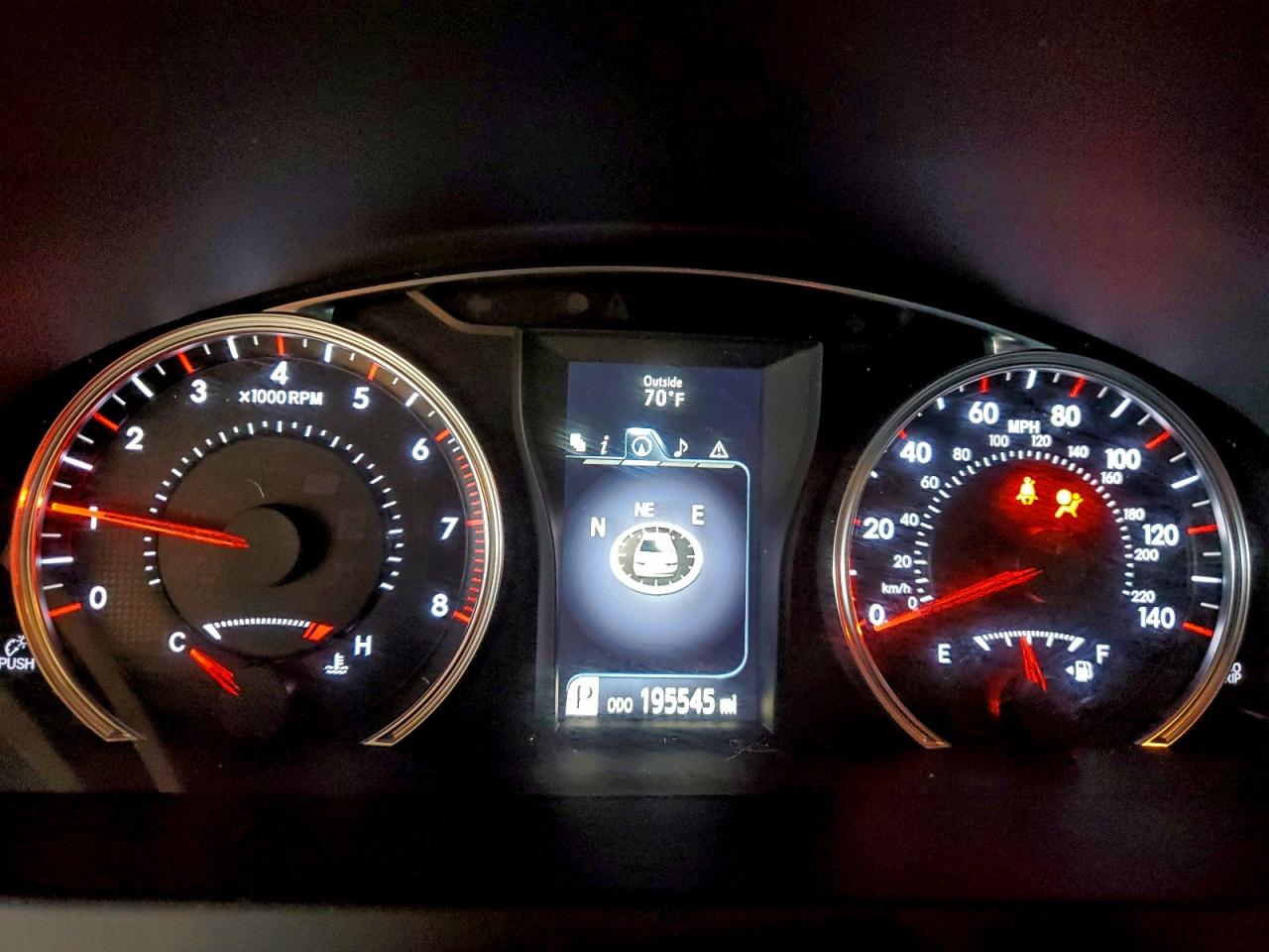 2015 TOYOTA CAMRY LE photo 9