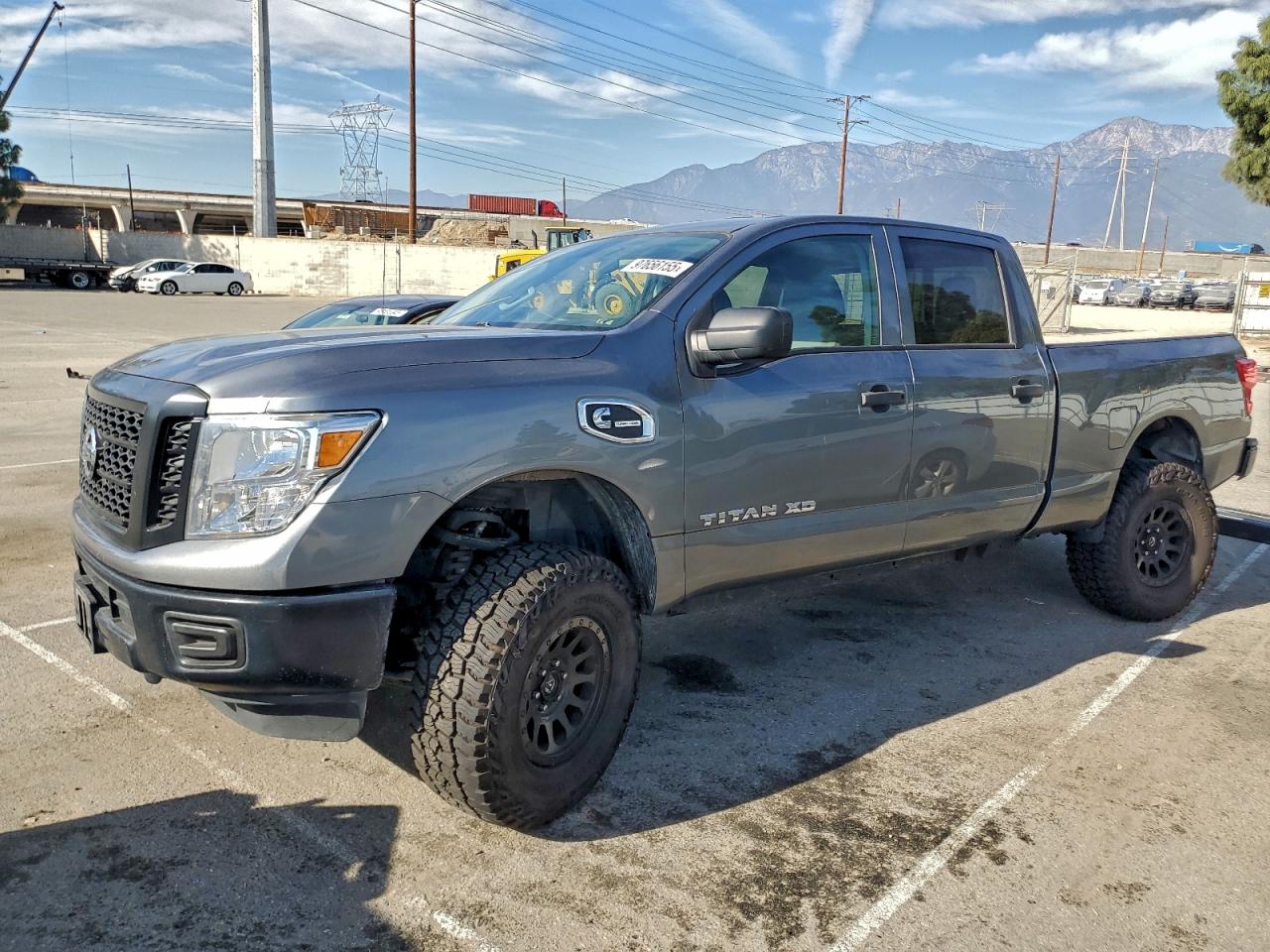 2018 NISSAN TITAN XD