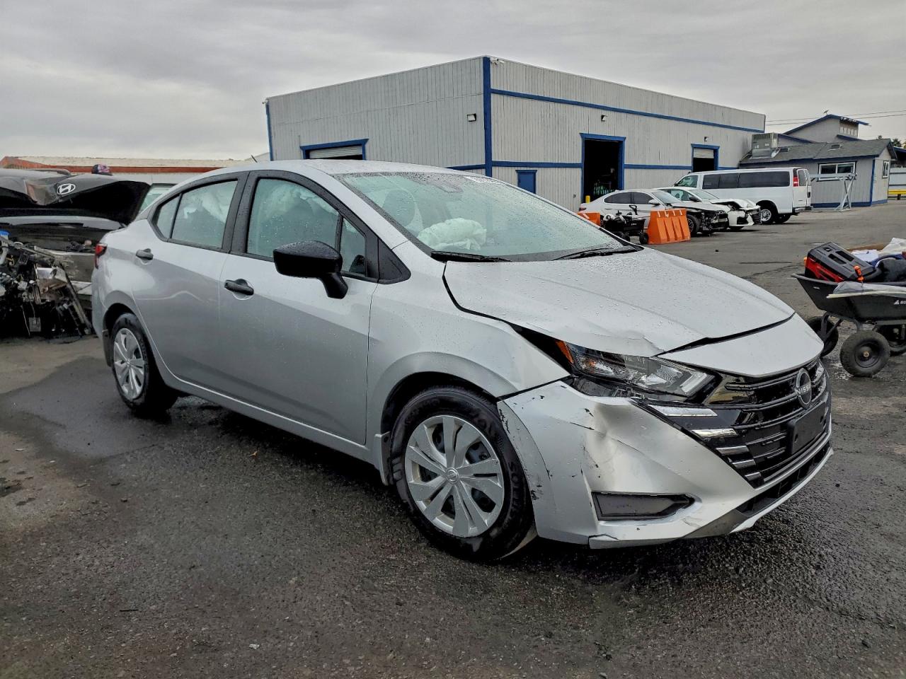 2025 NISSAN VERSA S photo 4