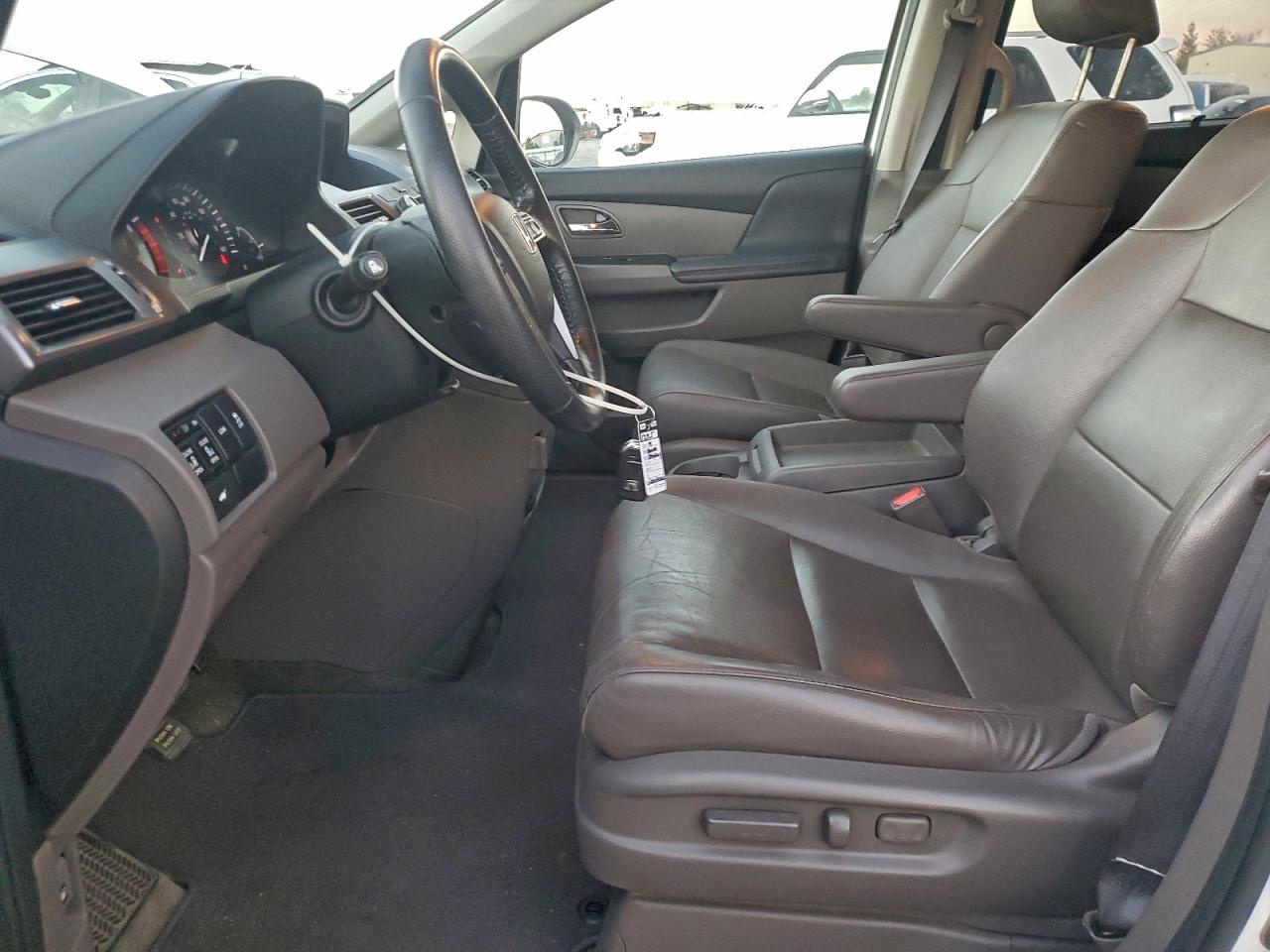 2014 HONDA ODYSSEY EXL photo 7
