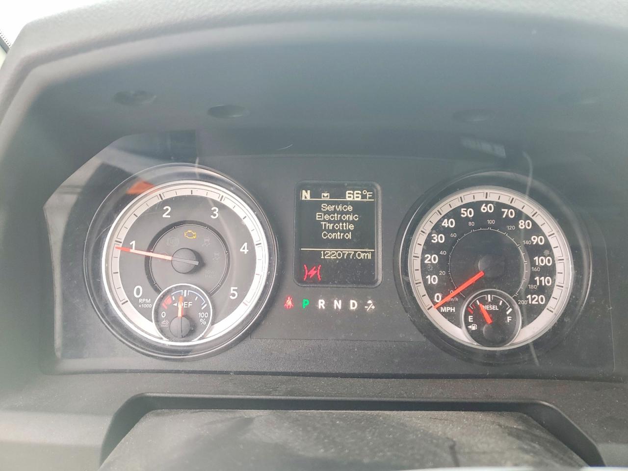 2015 RAM 1500 ST photo 9