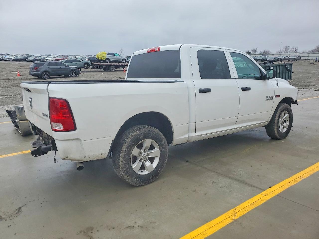 2015 RAM 1500 ST photo 3