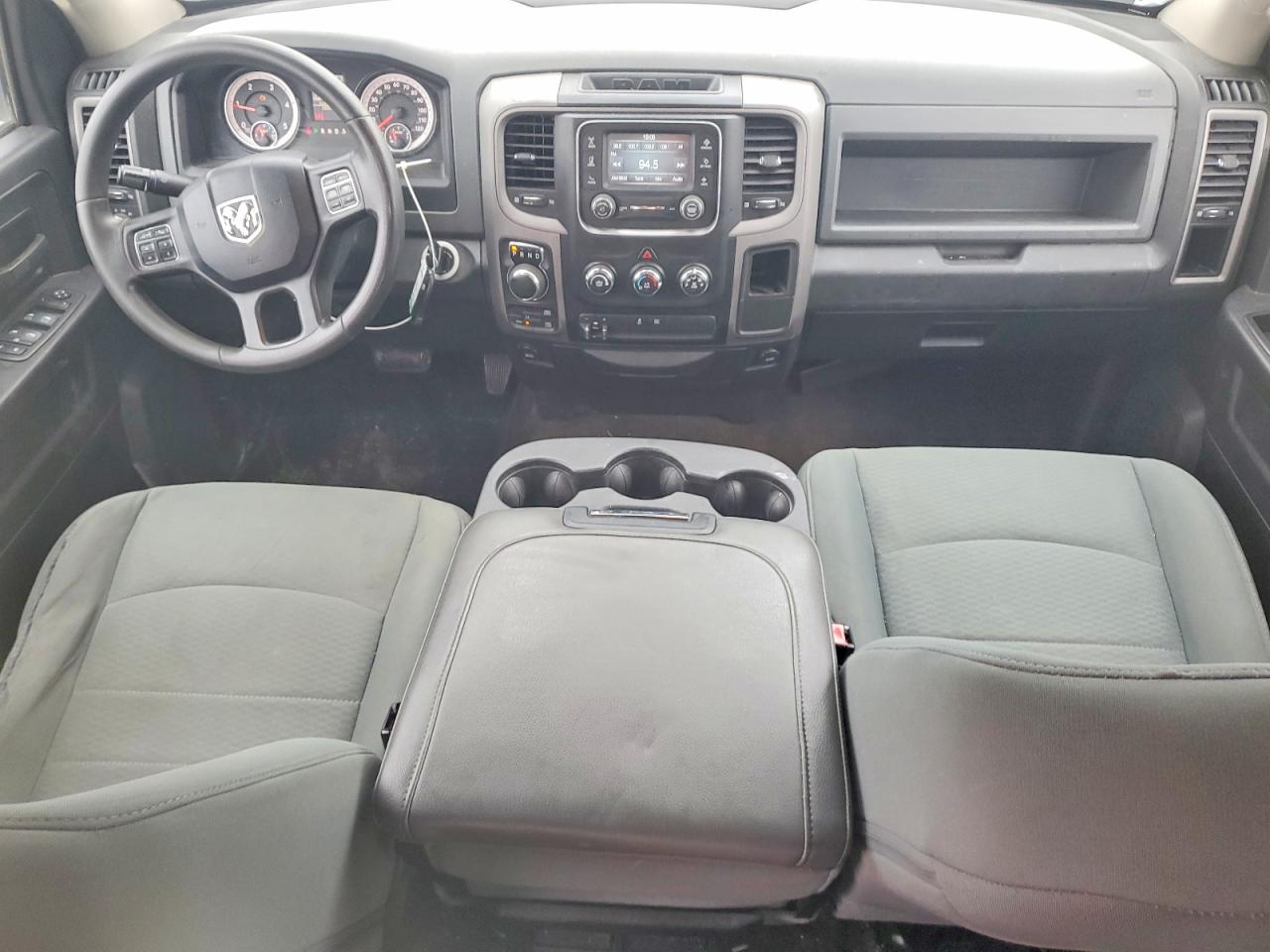 2015 RAM 1500 ST photo 8