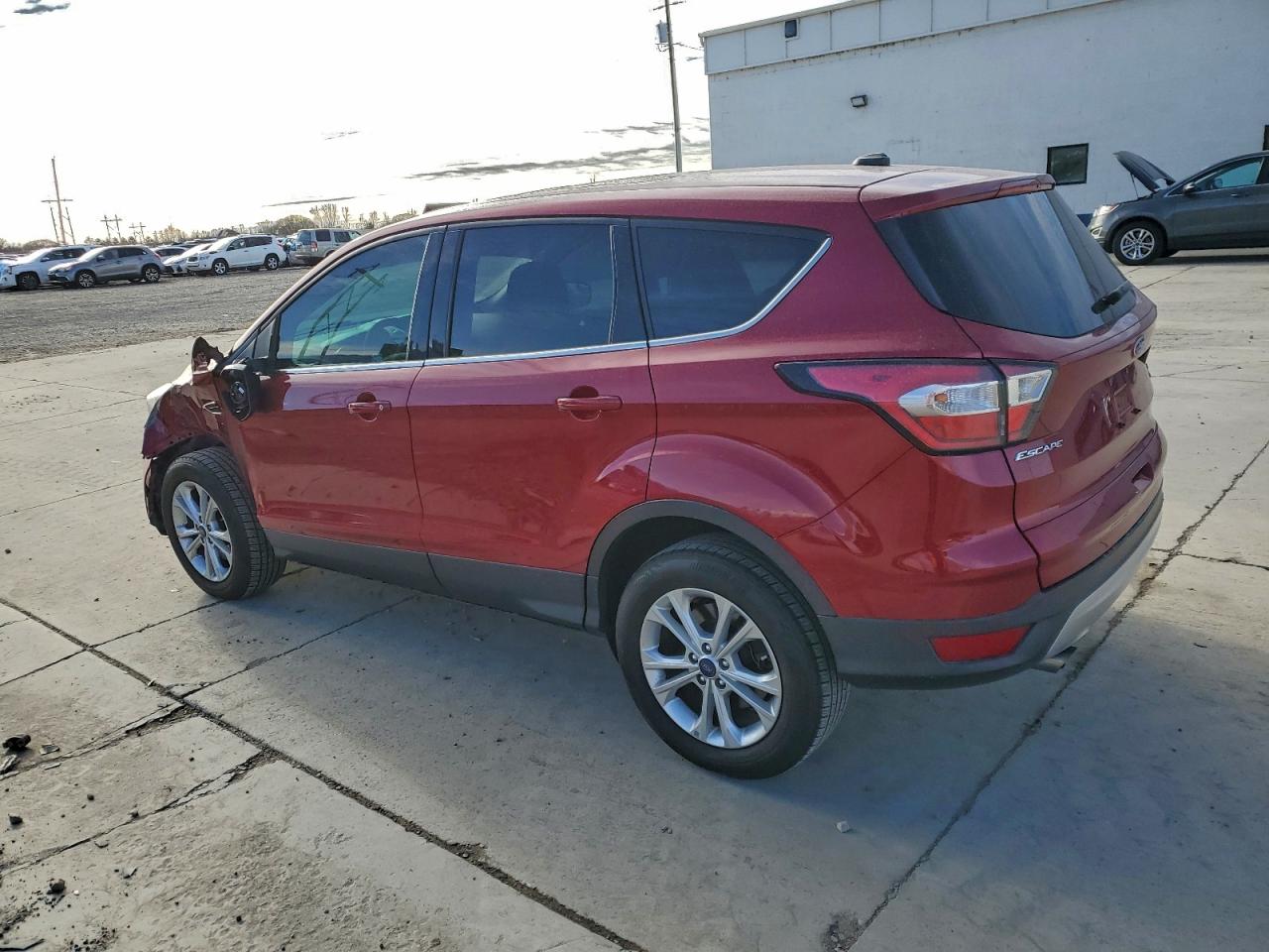 2017 FORD ESCAPE SE photo 3