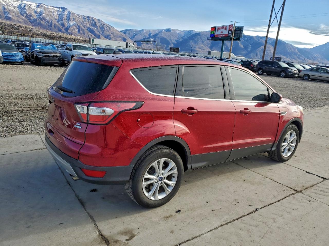 2017 FORD ESCAPE SE photo 5