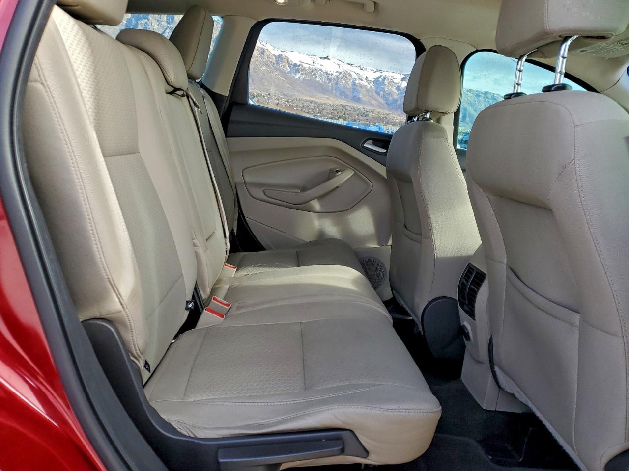 2017 FORD ESCAPE SE photo 19