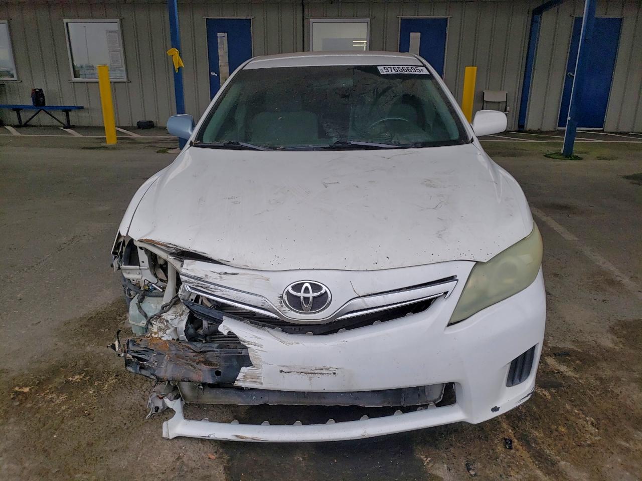 2010 TOYOTA CAMRY HYBRID photo 5