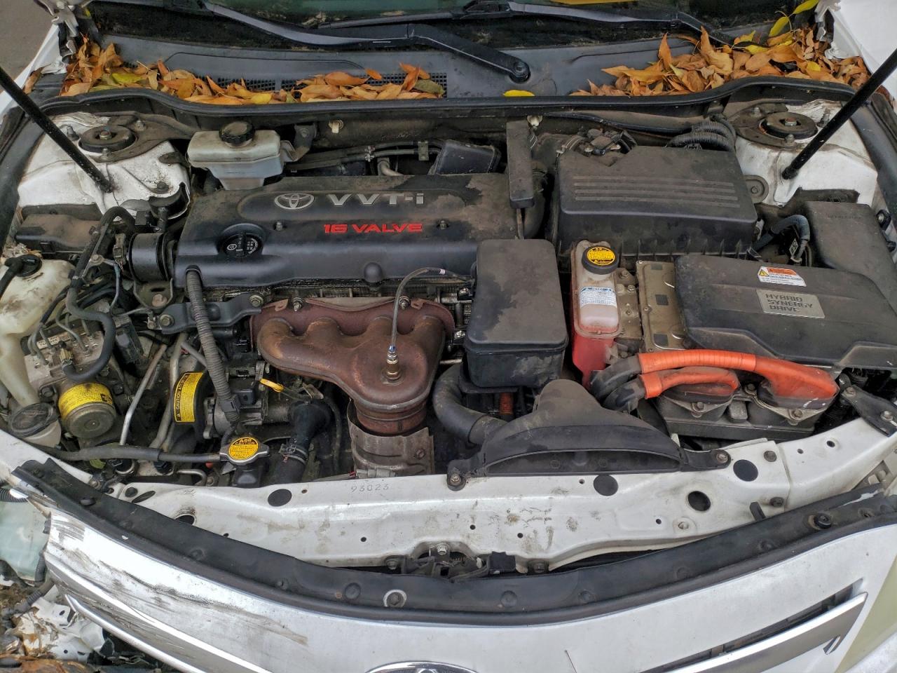 2010 TOYOTA CAMRY HYBRID photo 11
