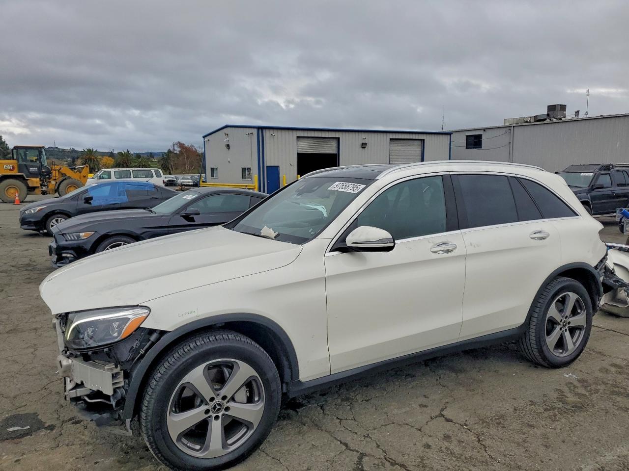 2018 MERCEDES-BENZ GLC