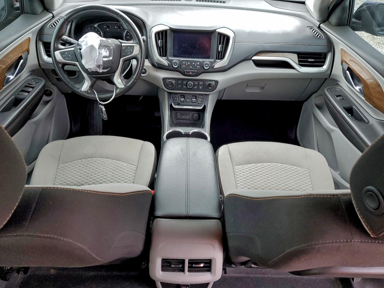 2018 GMC TERRAIN SLE photo 8
