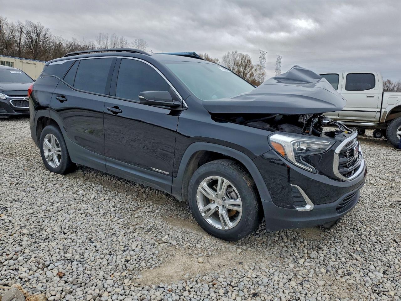 2018 GMC TERRAIN SLE photo 4