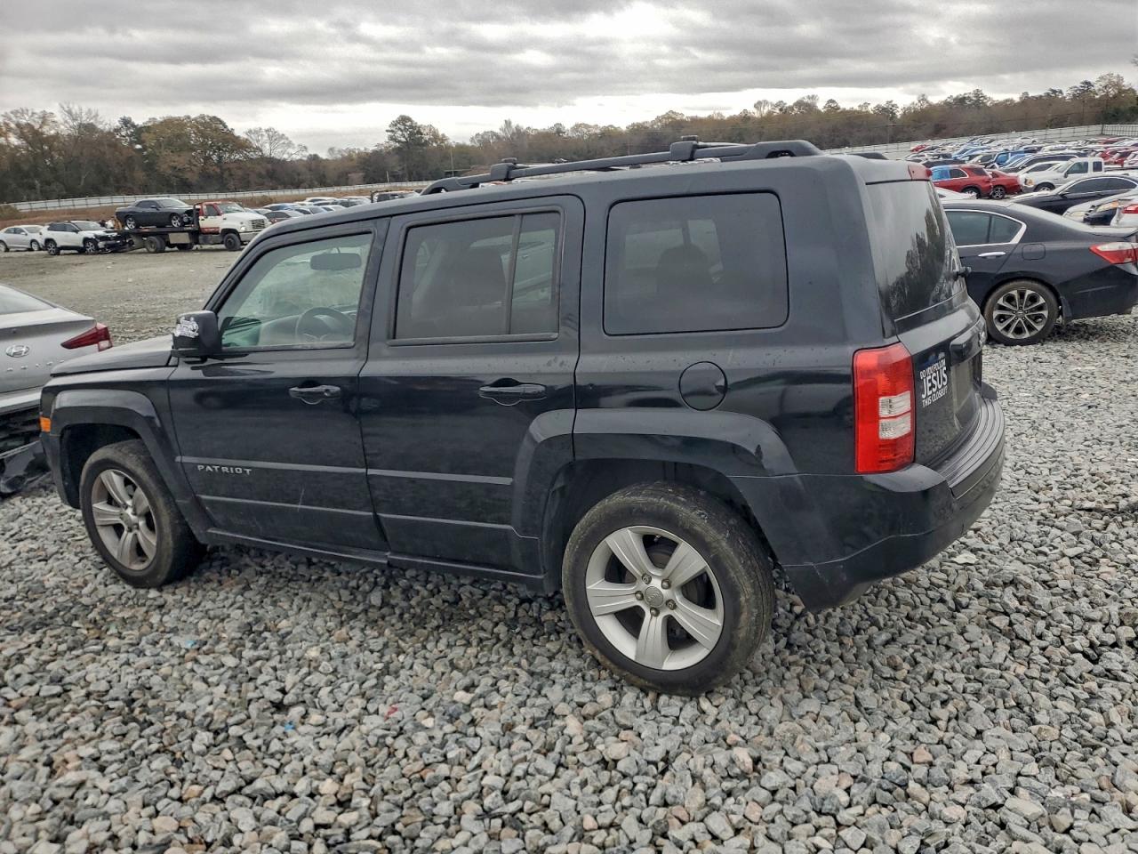 2012 JEEP PATRIOT LATITUDE photo 2