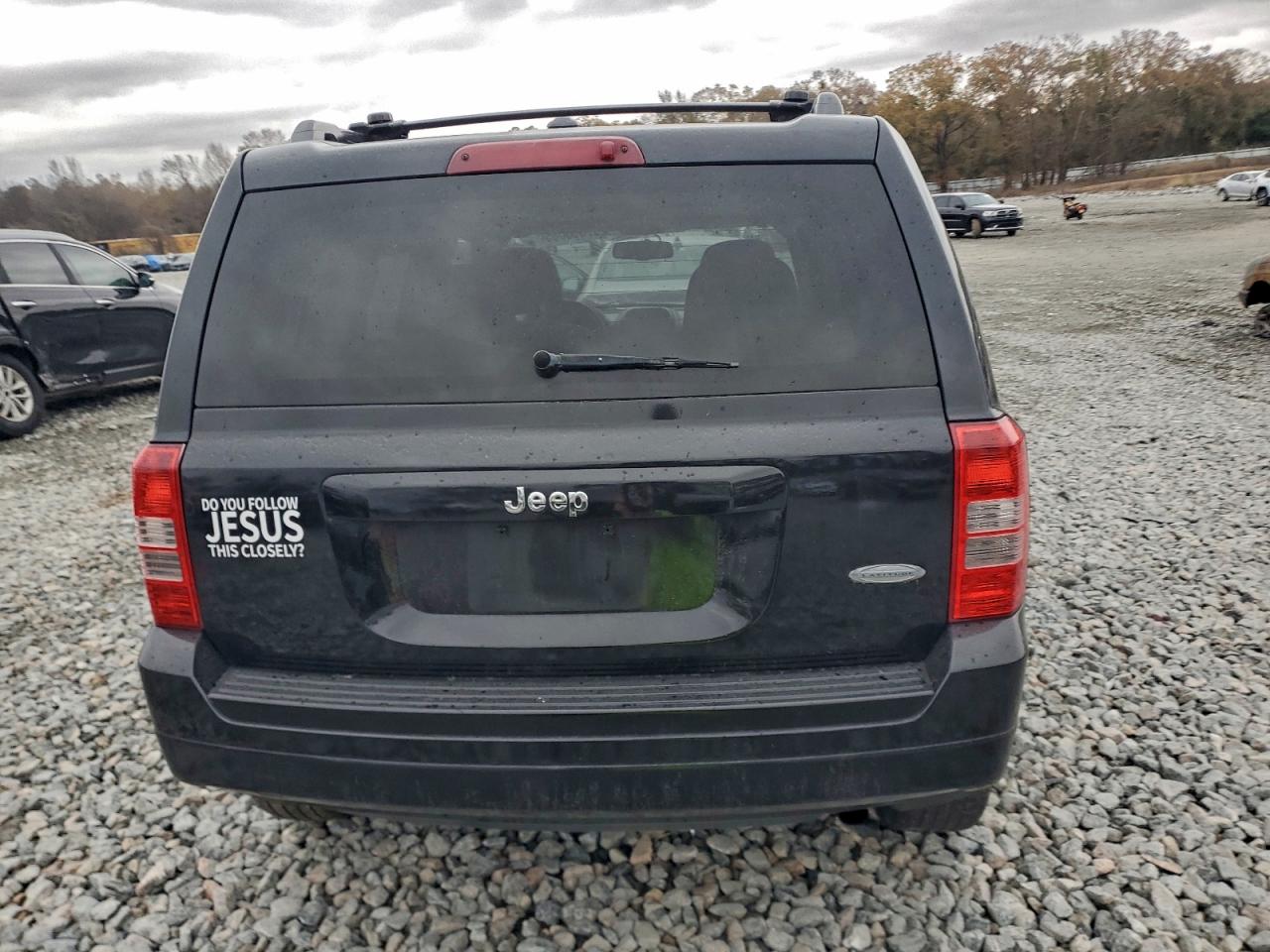 2012 JEEP PATRIOT LATITUDE photo 6