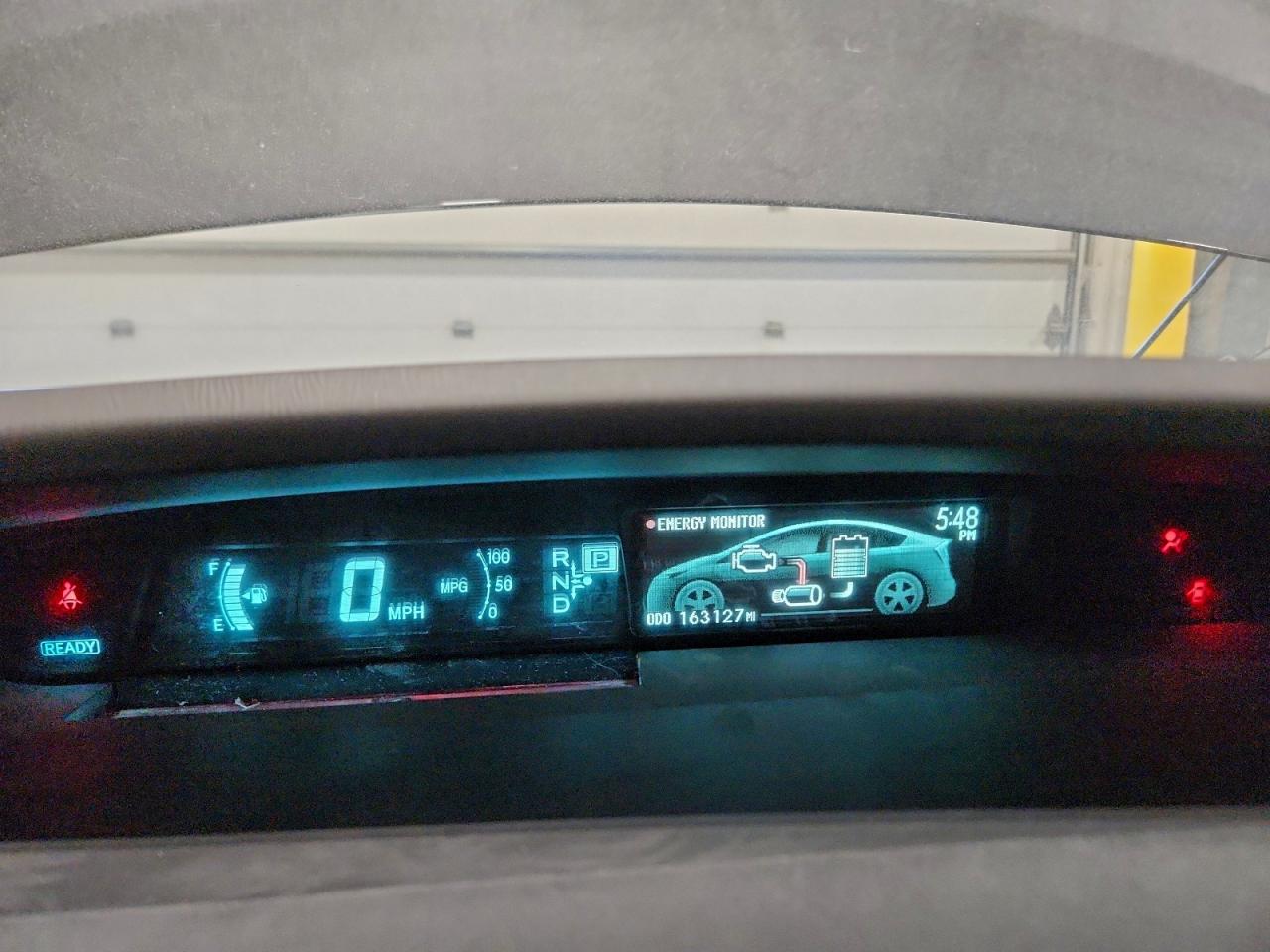 2014 TOYOTA PRIUS photo 9