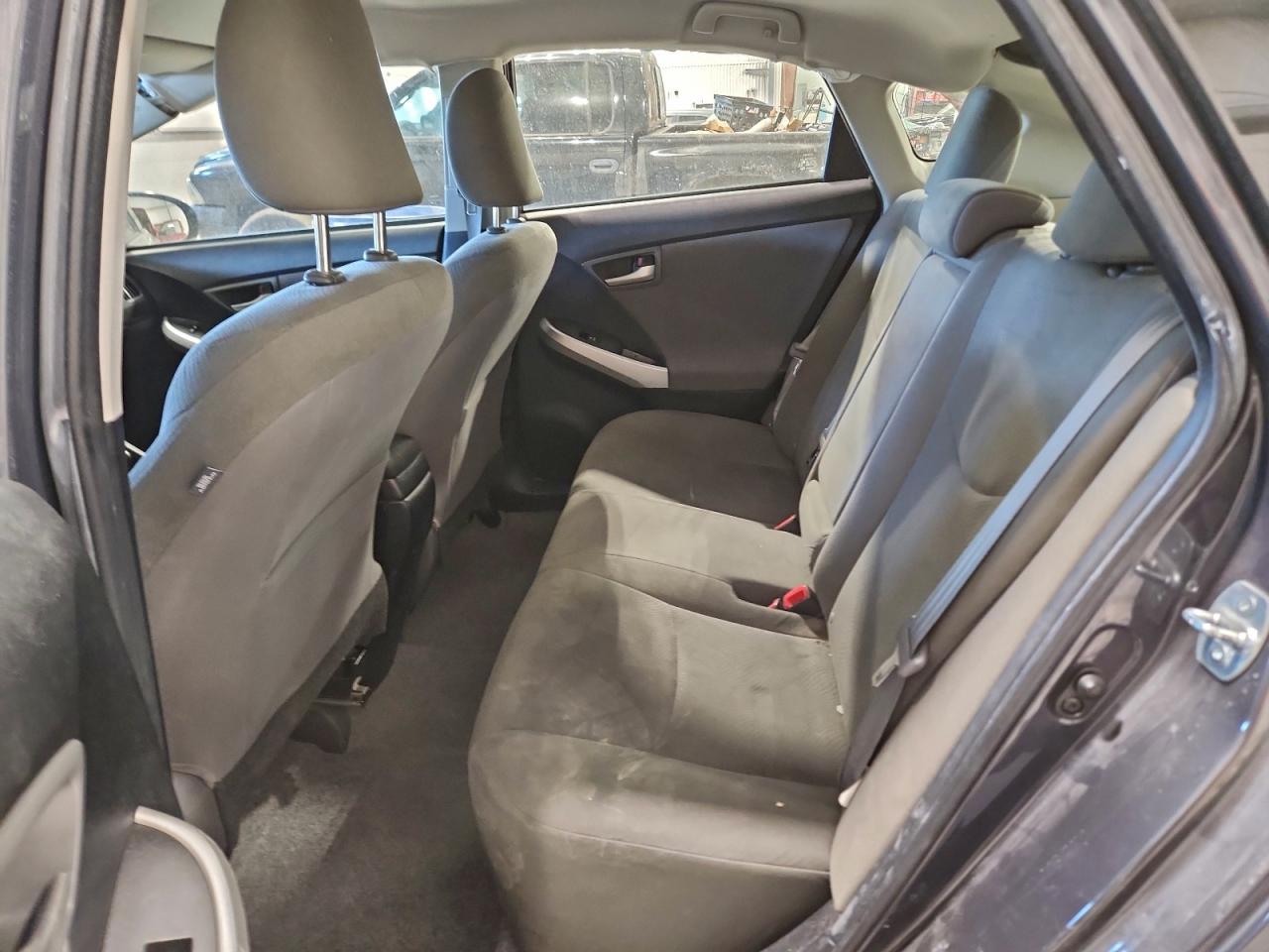 2014 TOYOTA PRIUS photo 10