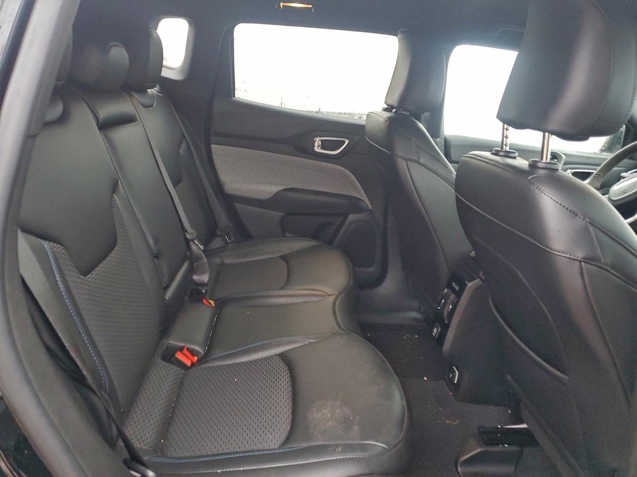 2025 JEEP COMPASS LATITUDE photo 10