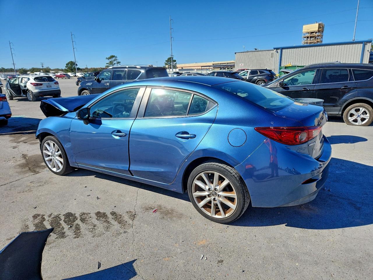 2017 MAZDA 3 TOURING photo 2