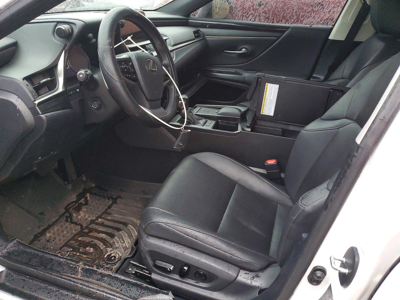 2021 LEXUS ES 300H photo 7