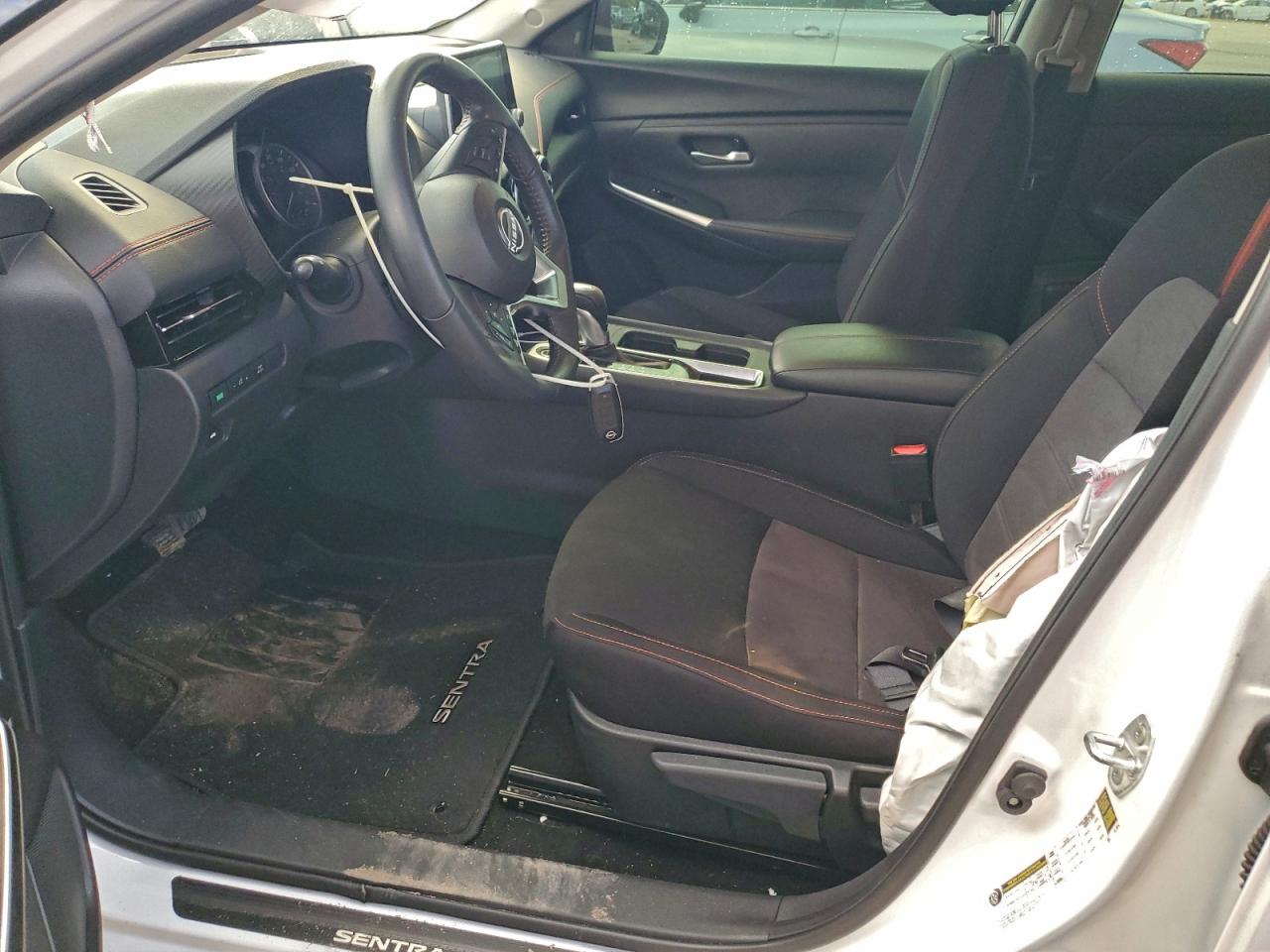 2024 NISSAN SENTRA SR photo 7