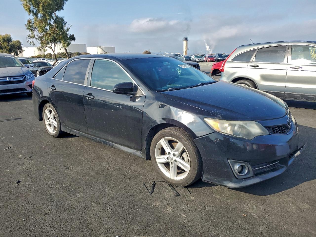2013 TOYOTA CAMRY L photo 4