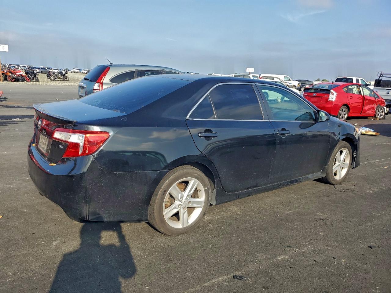 2013 TOYOTA CAMRY L photo 3
