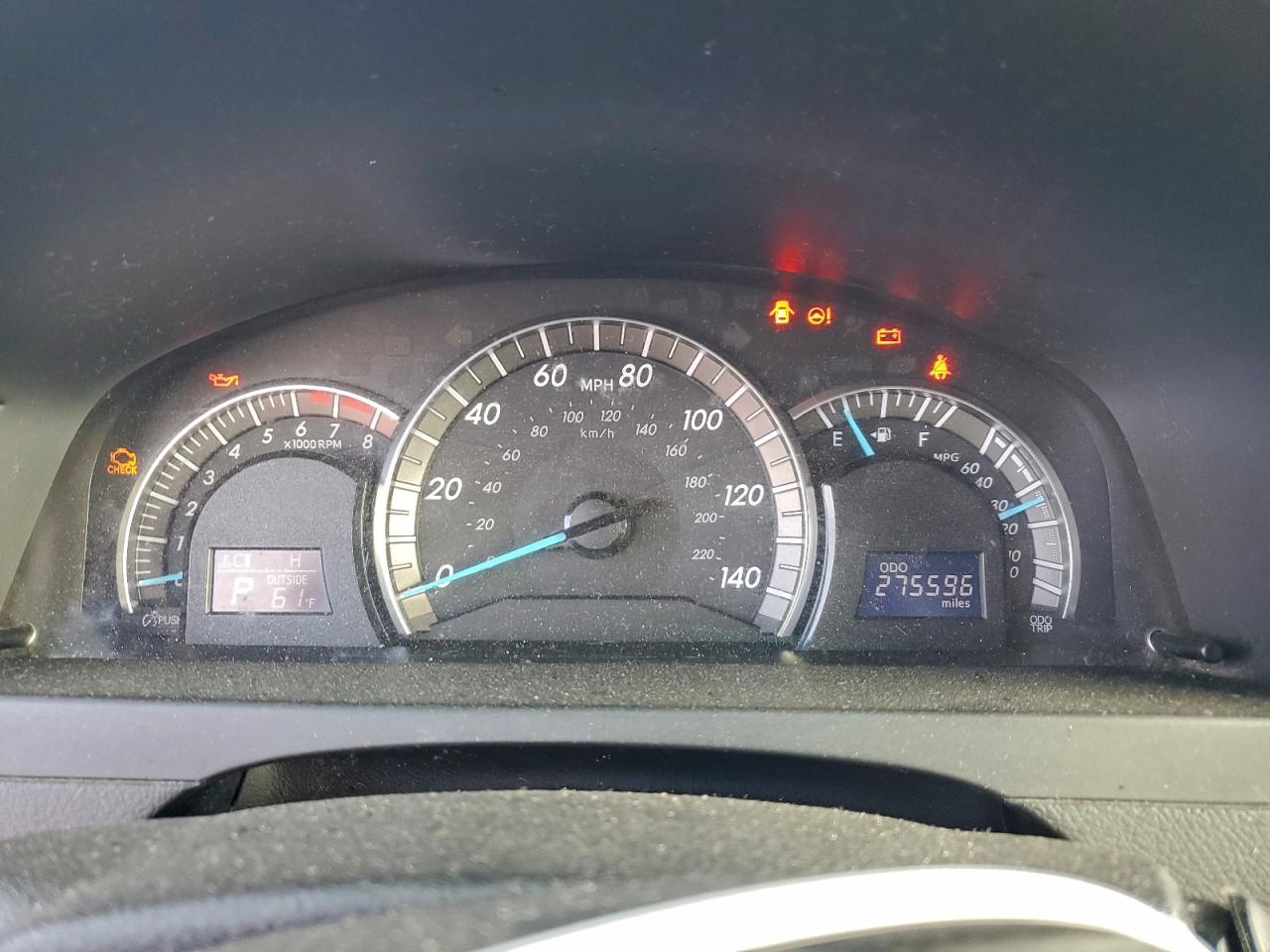 2013 TOYOTA CAMRY L photo 9