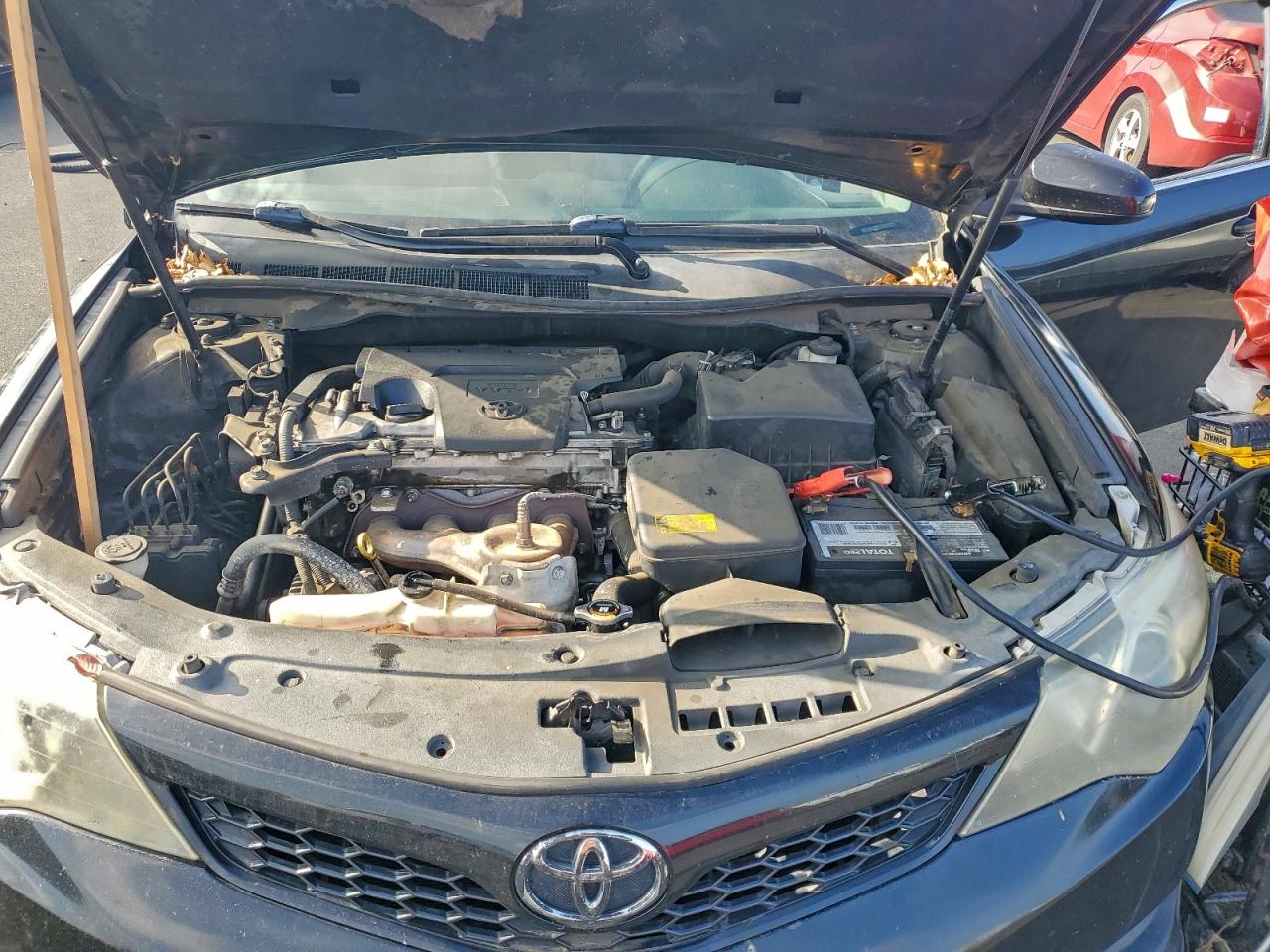 2013 TOYOTA CAMRY L photo 11