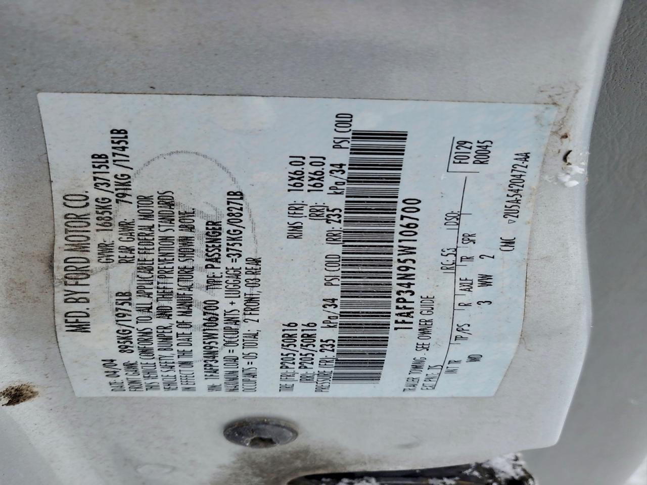 2005 FORD FOCUS ZX4 photo 12