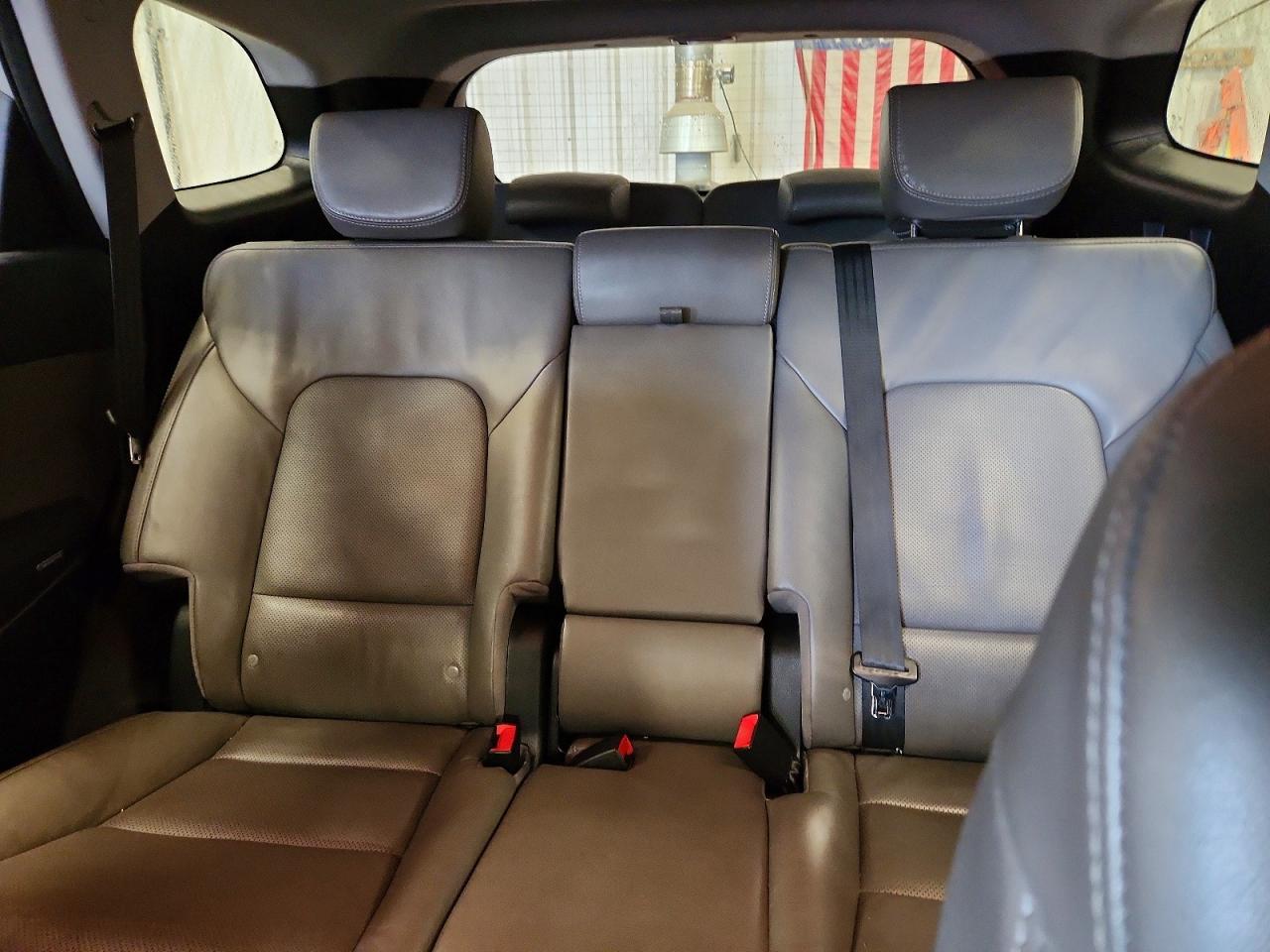 2016 HYUNDAI SANTA FE SE photo 10
