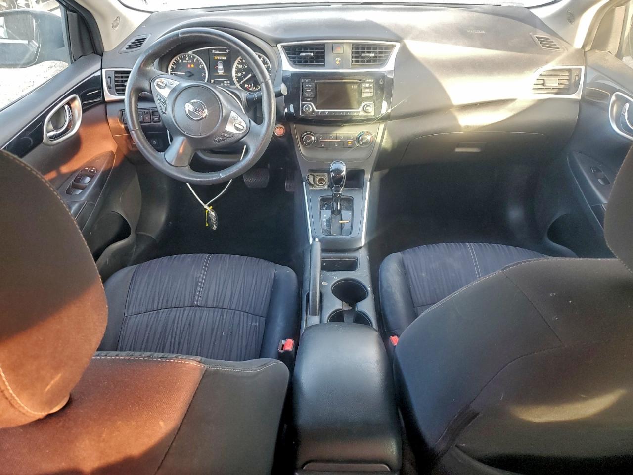 2016 NISSAN SENTRA S photo 8