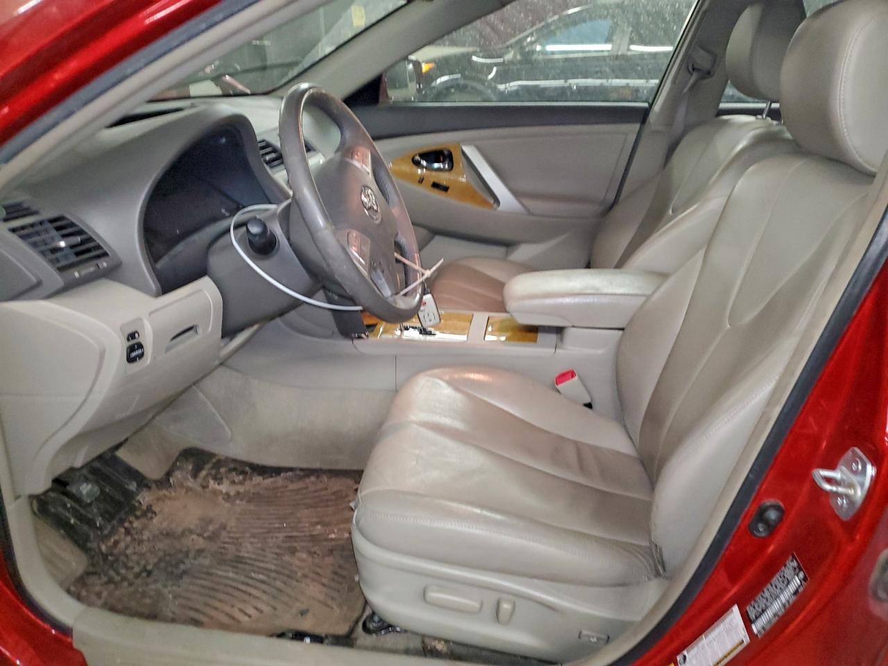 2007 TOYOTA CAMRY LE photo 7