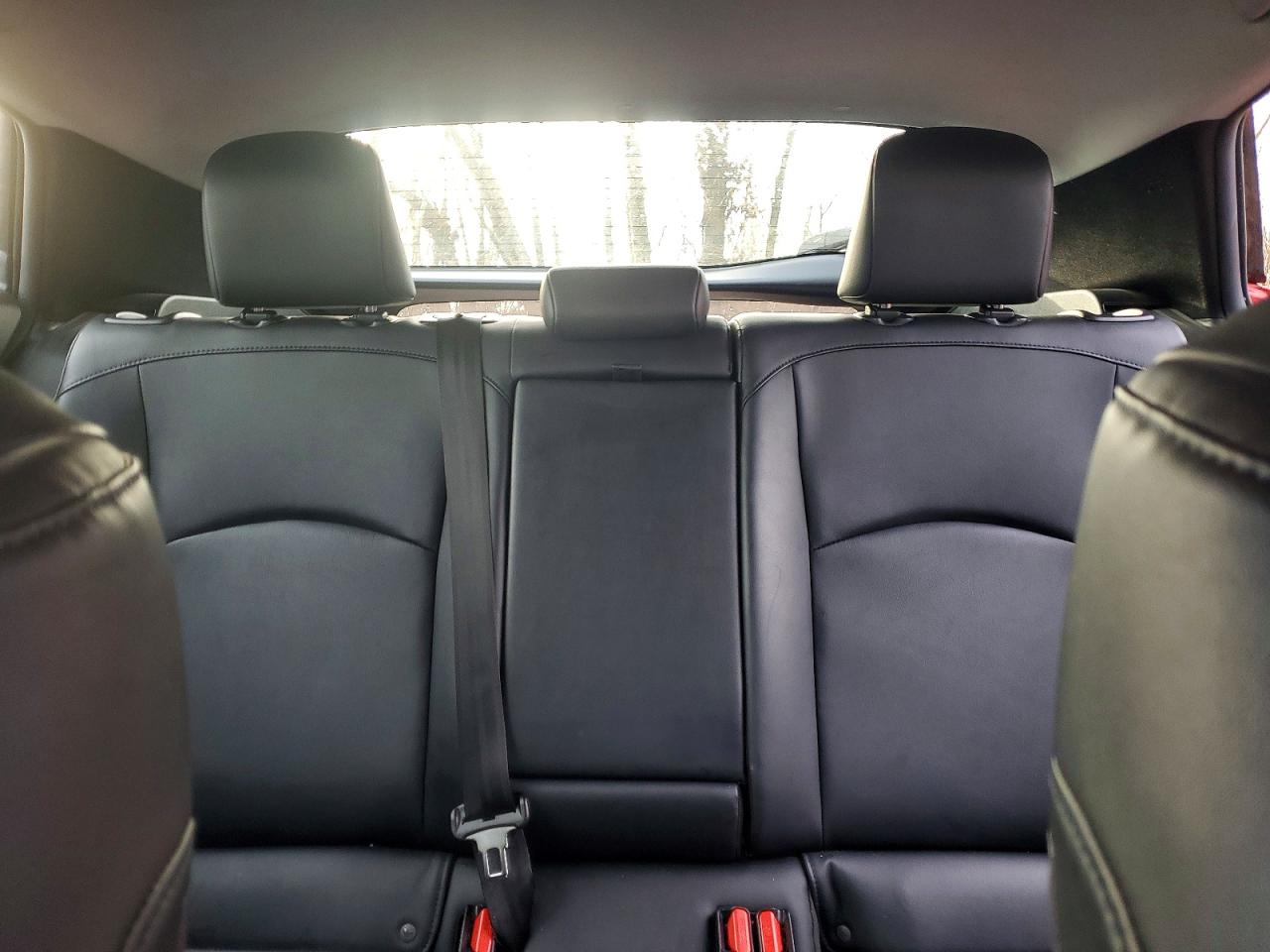2018 TOYOTA PRIUS photo 10