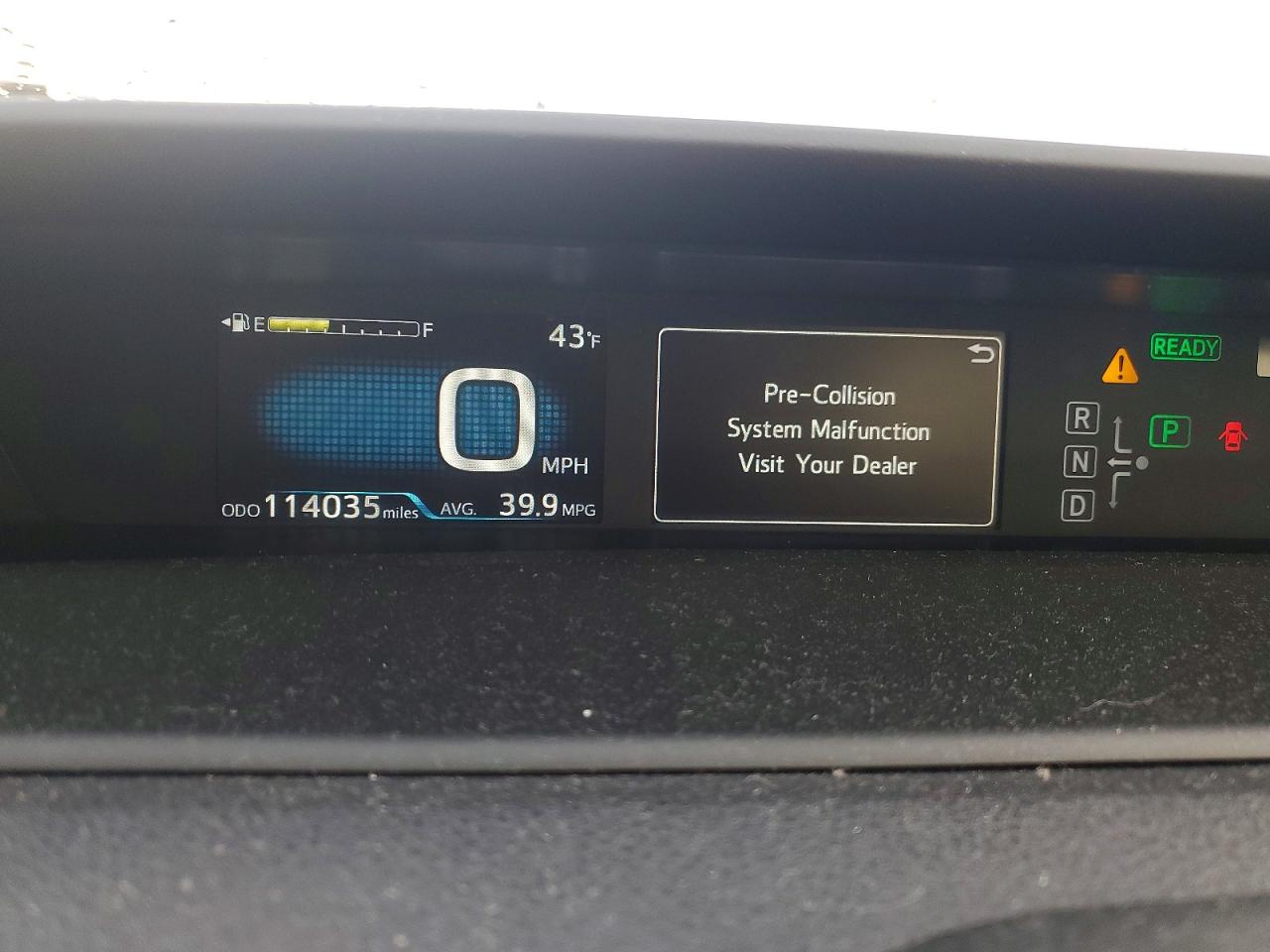 2018 TOYOTA PRIUS photo 9