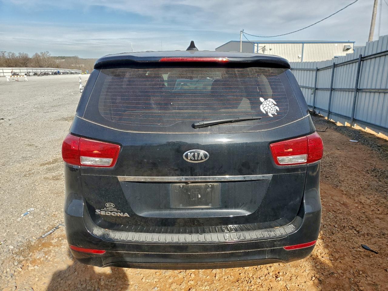2018 KIA SEDONA L photo 6