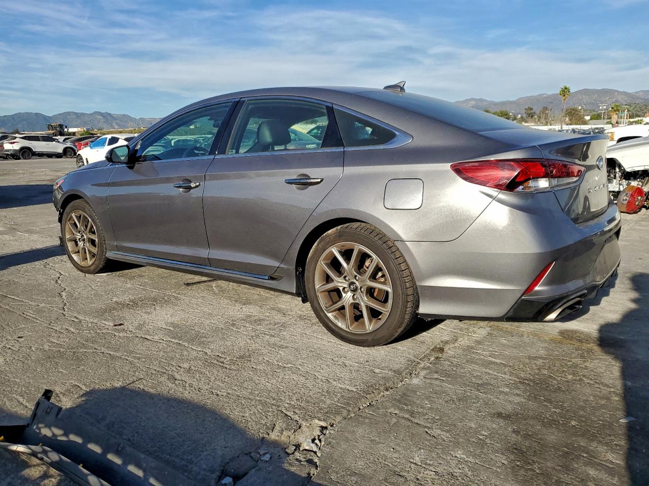 2018 HYUNDAI SONATA SPORT photo 2