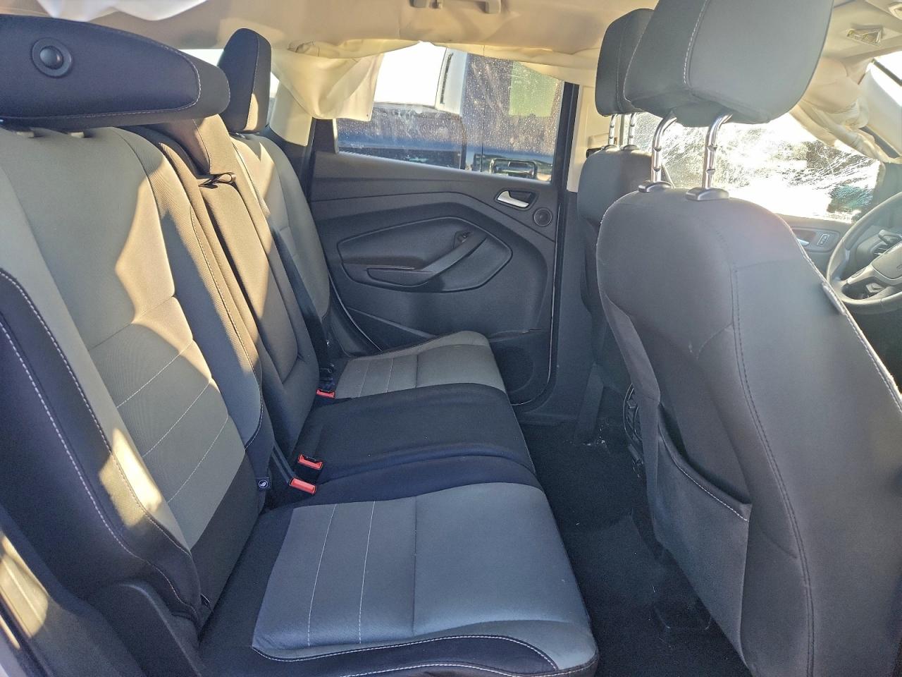 2016 FORD ESCAPE SE photo 21
