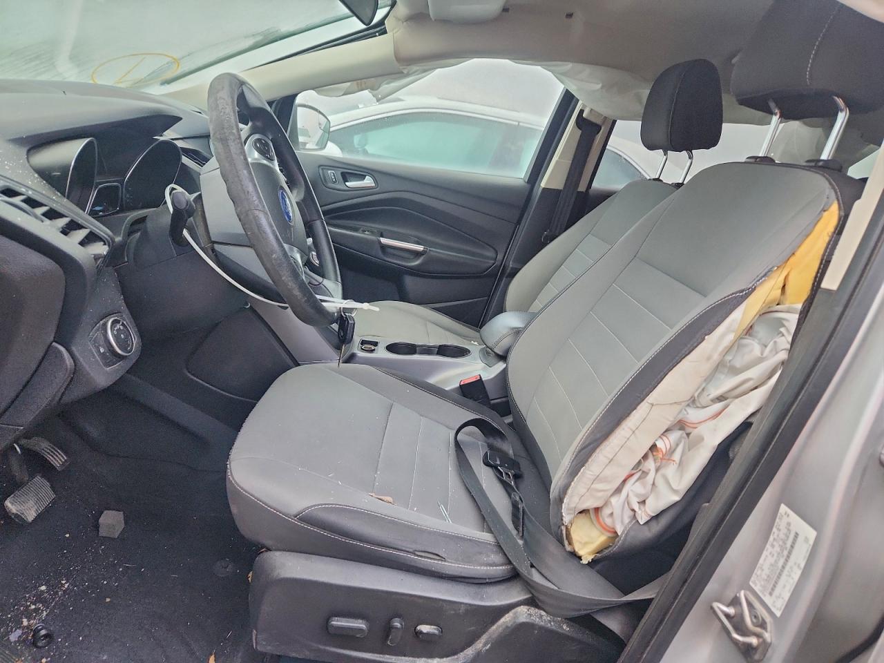 2016 FORD ESCAPE SE photo 13