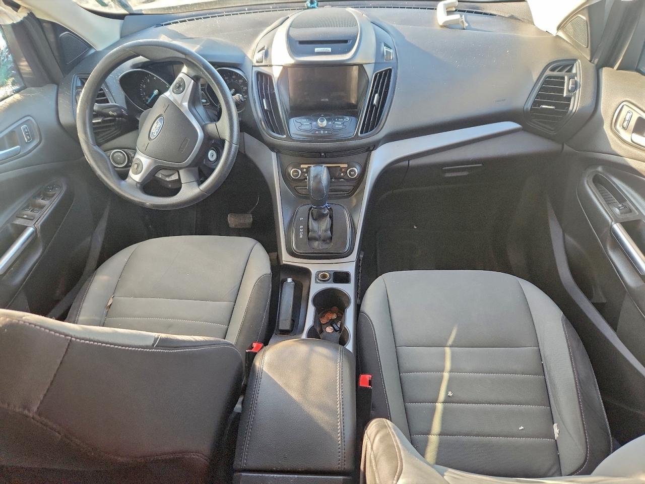 2016 FORD ESCAPE SE photo 15