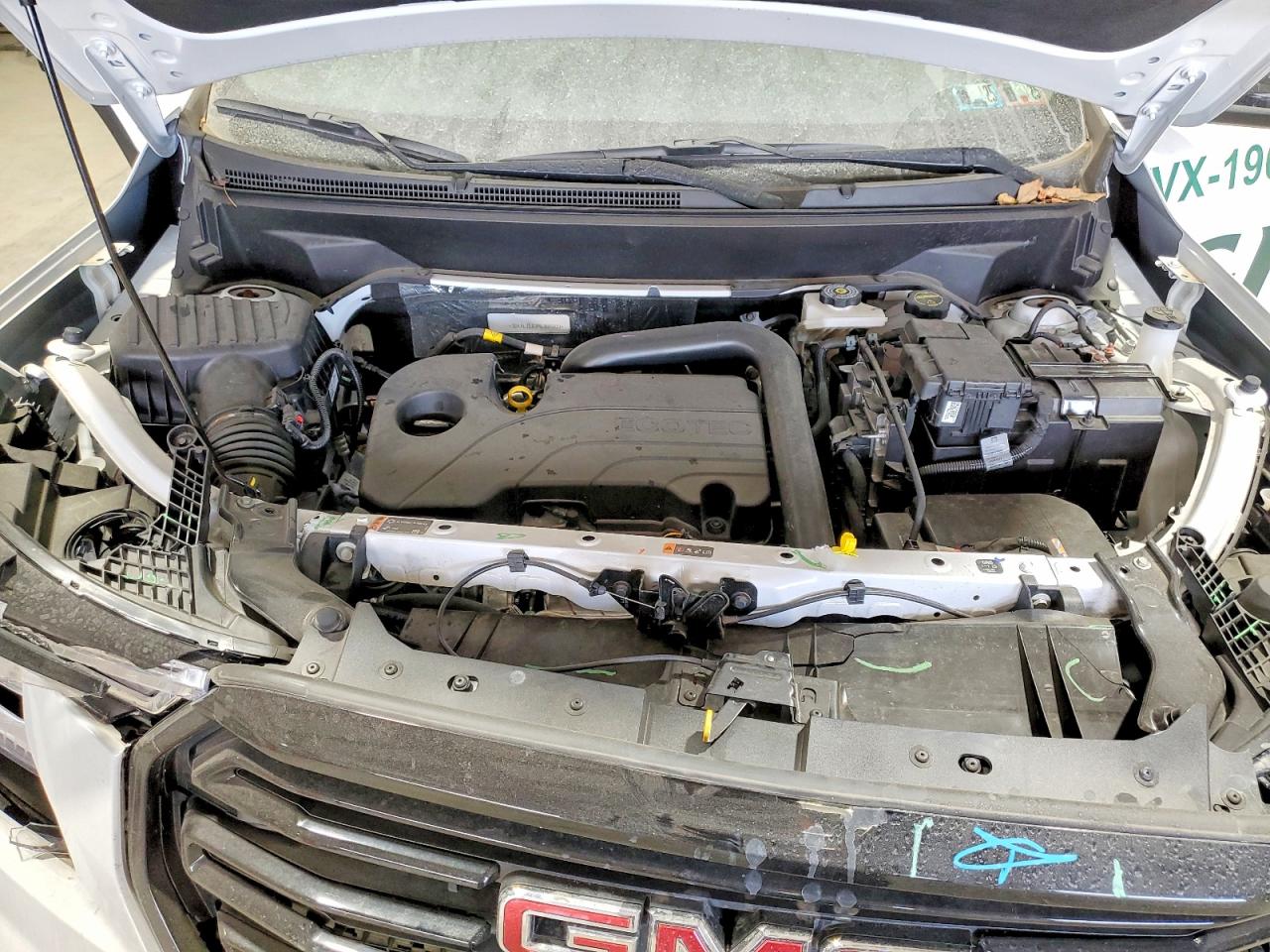 2024 GMC TERRAIN SLE photo 12