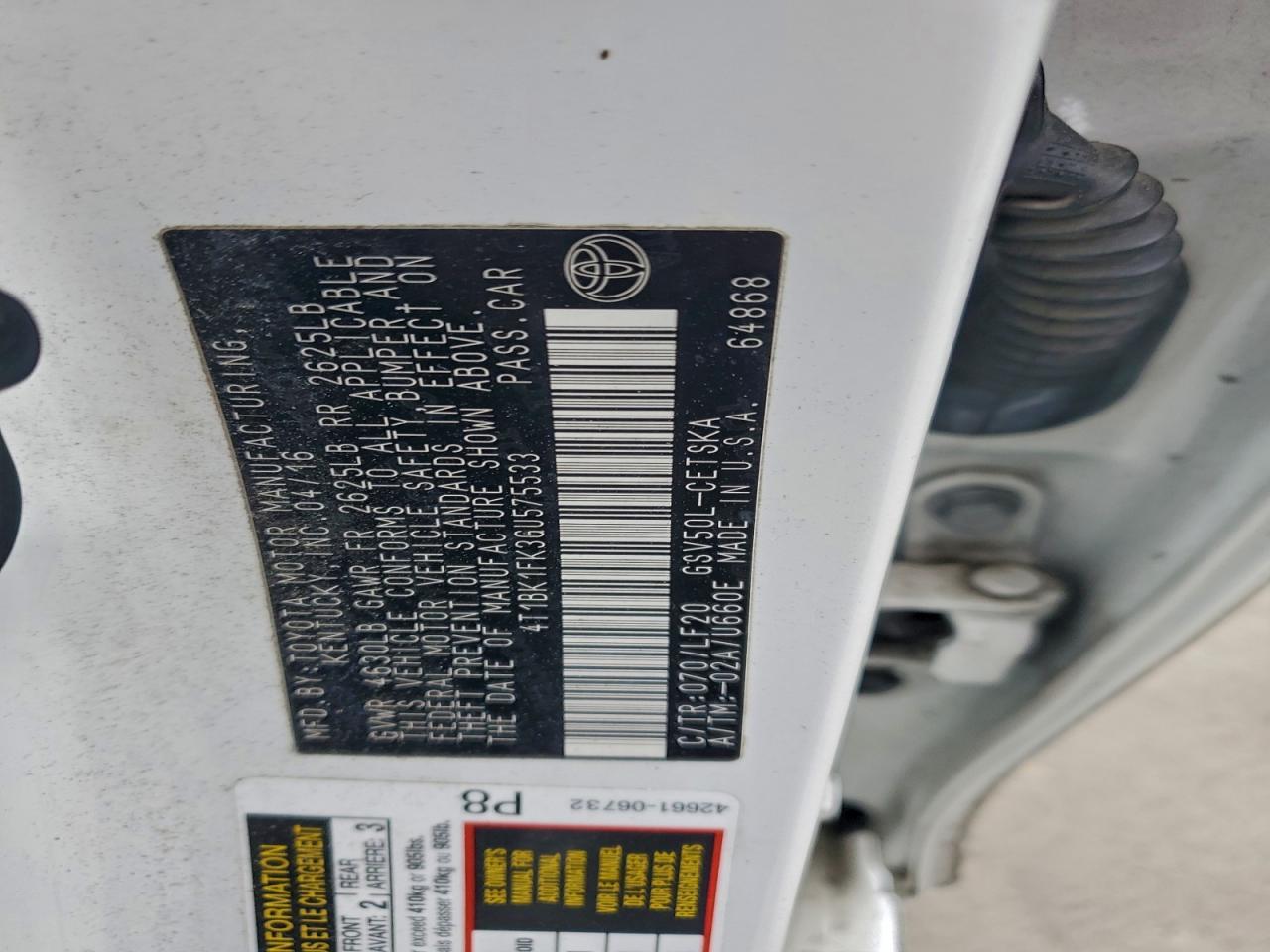 2016 TOYOTA CAMRY XSE photo 13