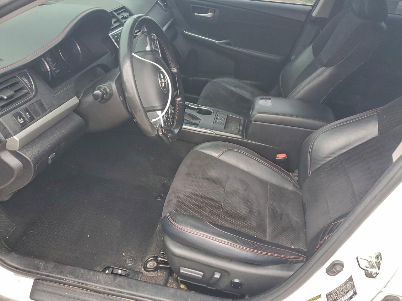 2016 TOYOTA CAMRY XSE photo 7