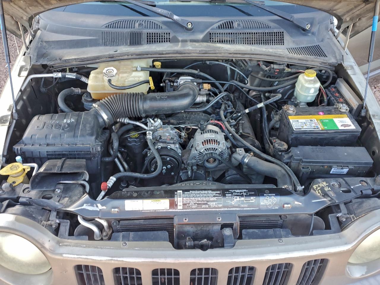 2004 JEEP LIBERTY SPORT photo 12