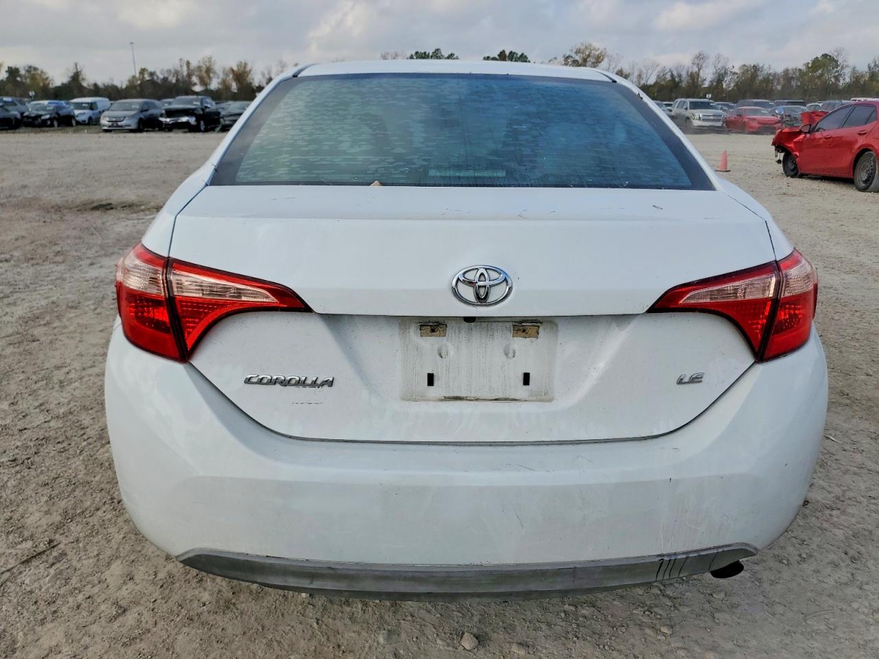 2017 TOYOTA COROLLA L photo 6