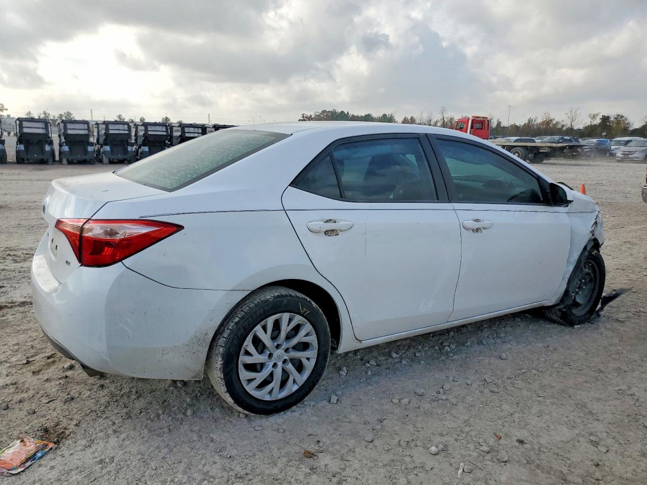 2017 TOYOTA COROLLA L photo 3