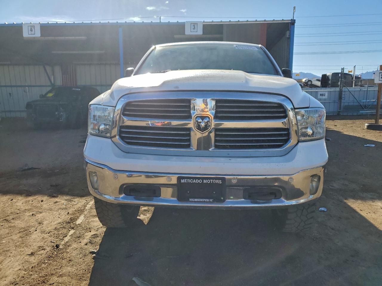 2015 RAM 1500 SLT photo 5